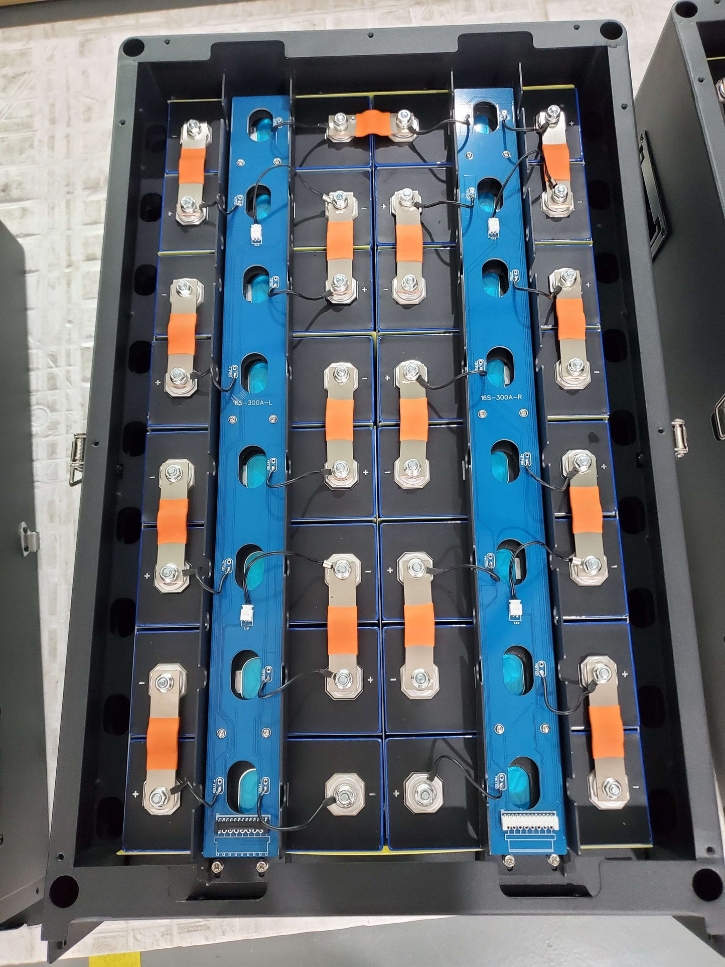 EVE 334Ah Pre-assembled Battery Pack -Stackable Model- 51.2V | 314Ah 16kWh|  334Ah 17kWh | LiFePO4 Plug-and-Play | Grade A+ New Cells | JK V19 BMS | 8000+ Cycles